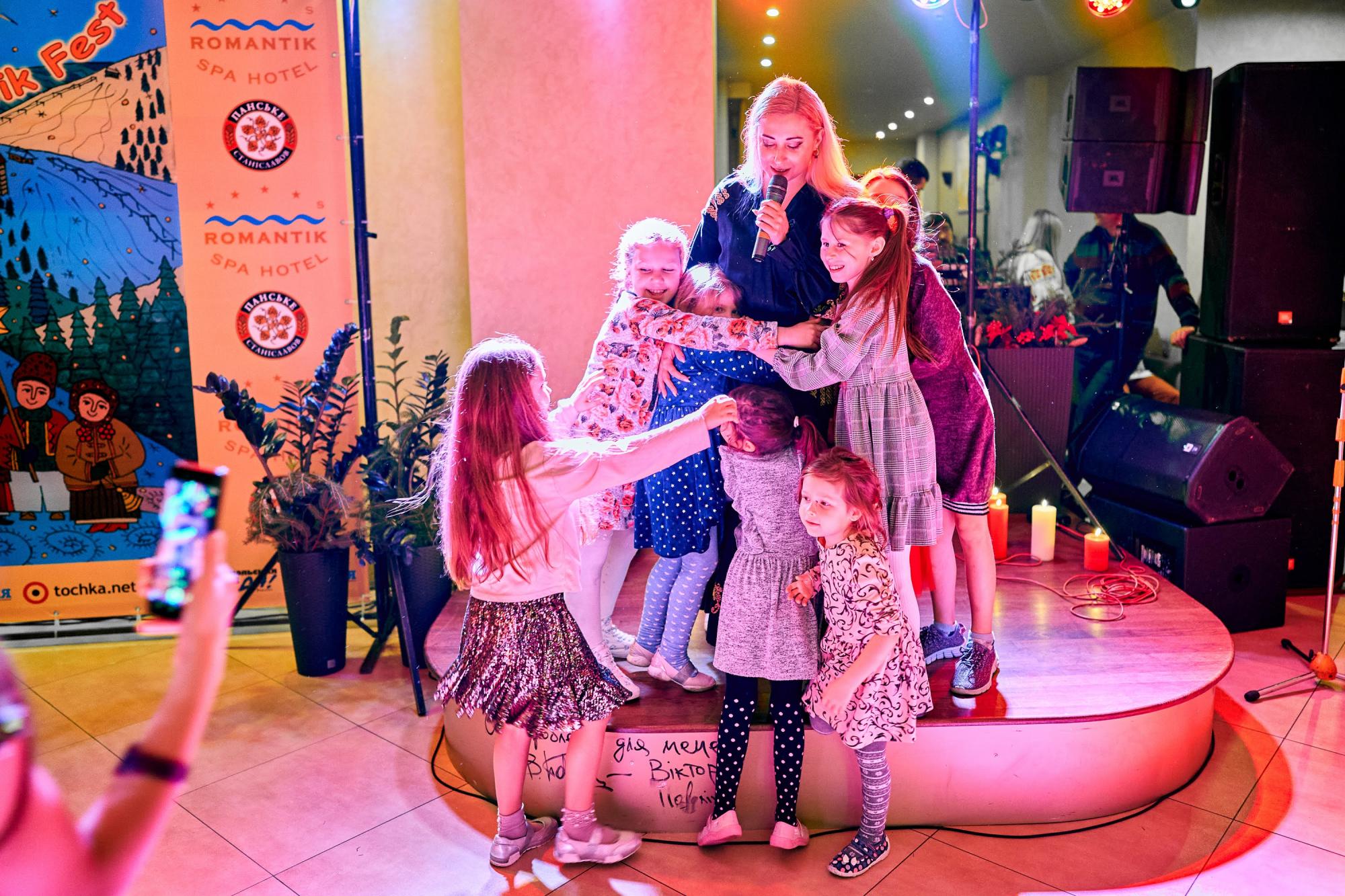 Стало відомо, як проведуть Різдво Віктор Павлік, Ольга Сумська та інші українські зірки